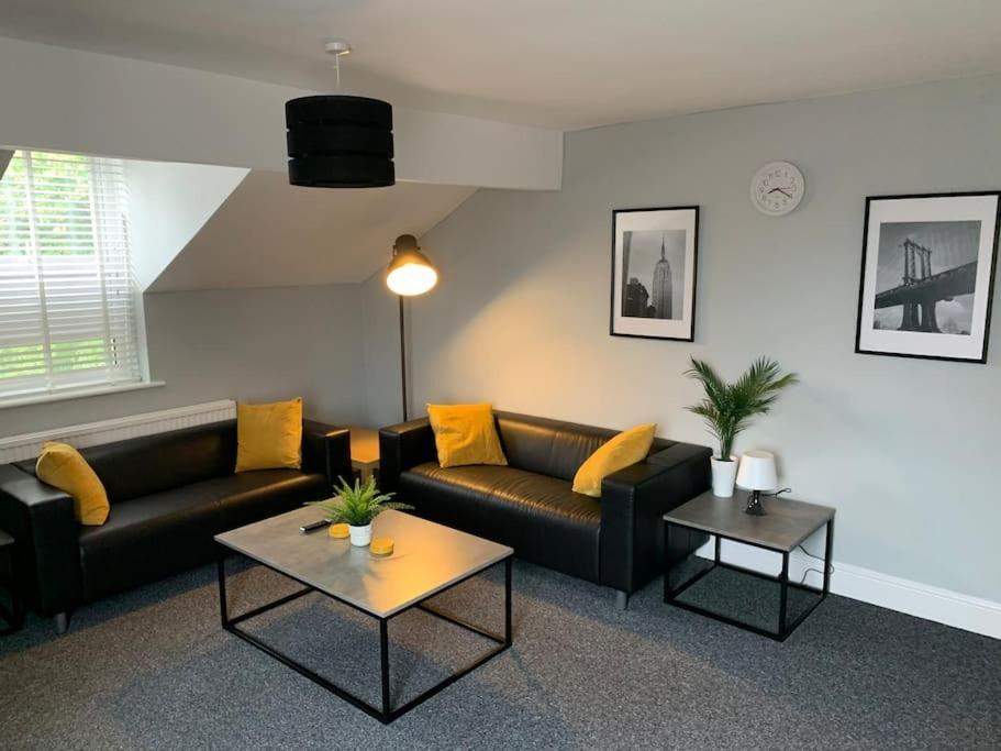 Fantastic Large 2 X Bedroom Flat, Free Parking Sale Exterior foto